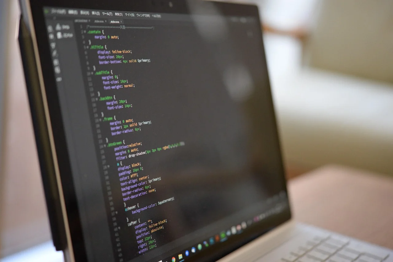 AngularJS vs. ReactJS: Choosing Your Frontend Champion