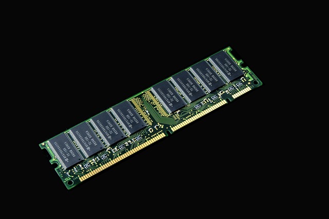 diagram showing key components of a Linux notebook: CPU, RAM, Storage, Wi-Fi card, GPU, and their interaction with the Linux kernel (best linux notebook)
