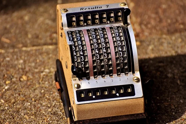 An old mechanical calculator, used for estimations and calculations.