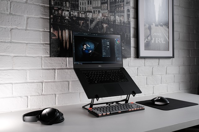 Should you choose a desktop program or a browser editor?