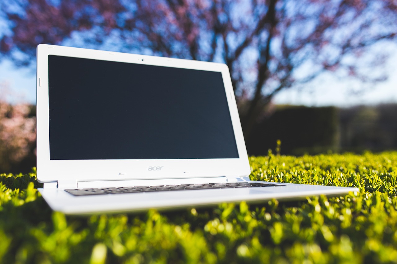 Acer vs Asus: Which Laptop Brand Should You Choose?