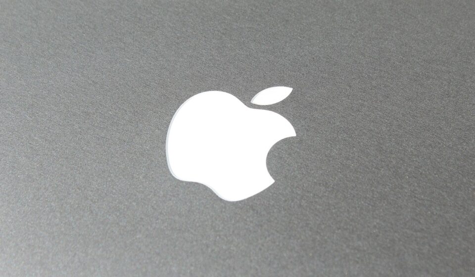 macbook pro silver discoloration