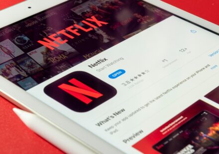 Max streaming interface