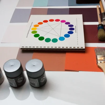 Creating a Circular Color Gradient in Python