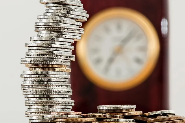 How Does Thetechyx.com Make Money?