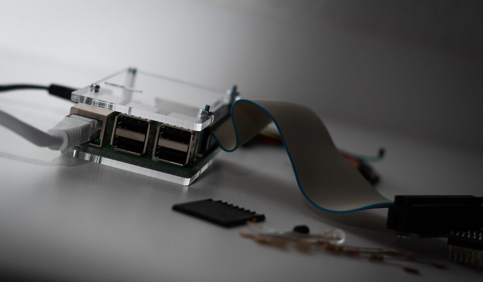 How to Calculate Wattios and Hardware Power Consumption