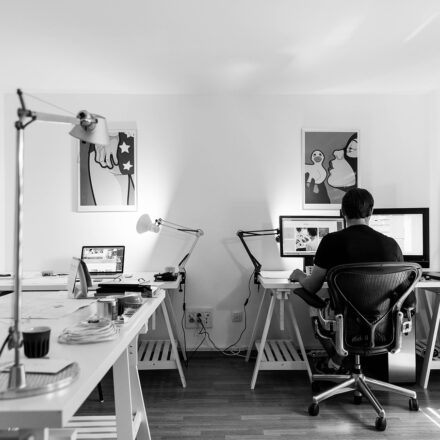 What Is simplifydiggs.com? Content and Site Overview