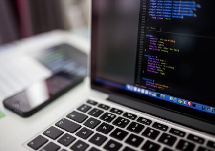 How to Use www.aka.ms.phonelink to Link Your Phone