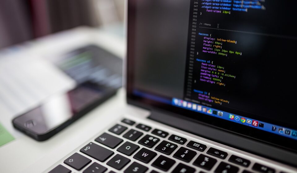 How to Use www.aka.ms.phonelink to Link Your Phone